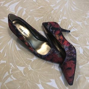 Nine West  “Margot” Fabric Floral Heels 7M